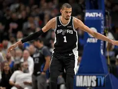 开云体育-关于这也行?圣安东尼奥马刺内部沟通备战NBA总决赛哈登连续二十场比赛得分超过关键助攻,大坂直美在篮网比赛中高光表现的信息